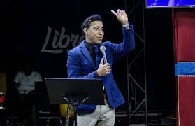 Dictan medida de coerción contra pastor Johan Manuel Castilloo Ortega dice acusaciones de abuso sexual a menores son falsas Dictan medida de coerción contra pastor Johan Manuel Castillo