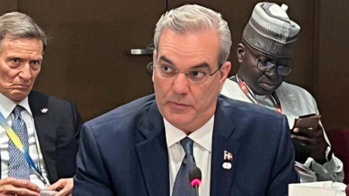 Presidente Abinader resalta el impacto negativo de la guerra de Ucrania en la economía dominicana Presidente Abinader resalta el impacto negativo de la guerra de Ucrania en la economía dominicana