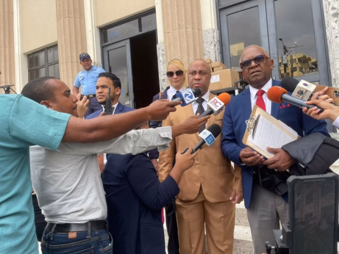 Familiares someterán a justicia policías mataron uno de los asaltantes al Banco Popular