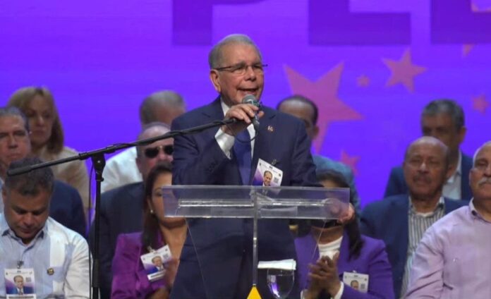 Danilo: Hay PLD por 50 años; dice el país vive momento difícil