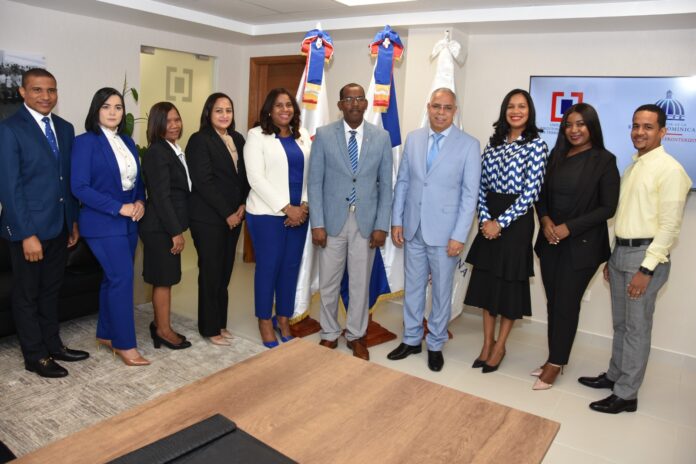 UTECT y DGDF firman acuerdo para regularizar bienes que corresponden al Estado Dominicano