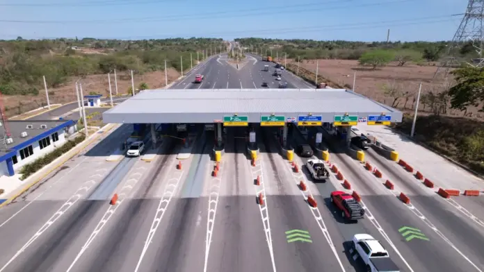 Piden prudencia en carreteras ante efectos huracán Beryl