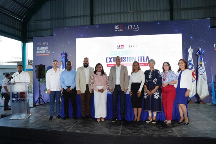 La extensión del ITLA en San Pedro de Macorís, con apoyo del órgano regulador de las telecomunicaciones, ha graduado a 2,888 estudiantes mediante un programa de becas.