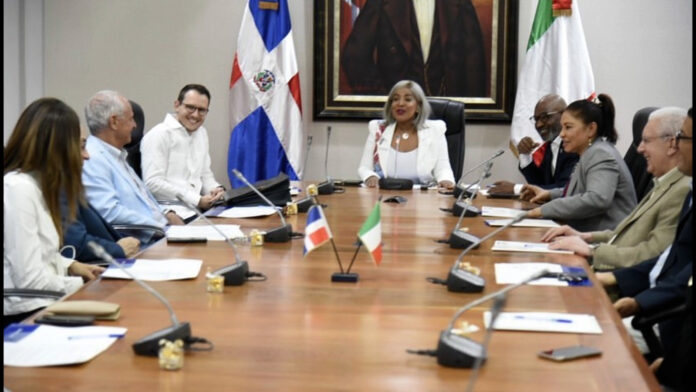 Lily Florentino destaca su labor como diputada de Ultramar, defendiendo los dominicanos en Europa.