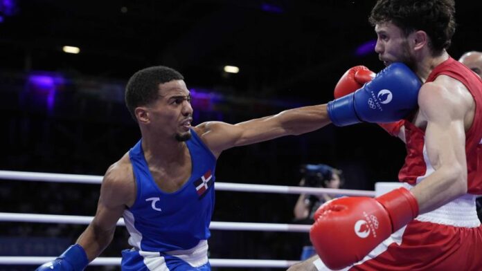 Dominicano Yunior Alcántara asegura bronce, primera presea de RD en Juegos Olímpicos de París