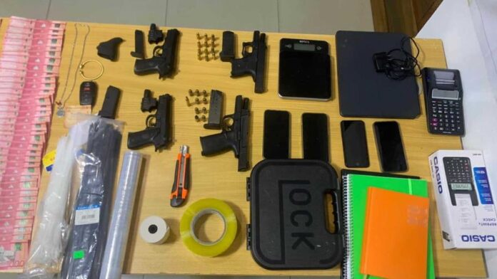 Durante el operativo detuvo a dos hombres