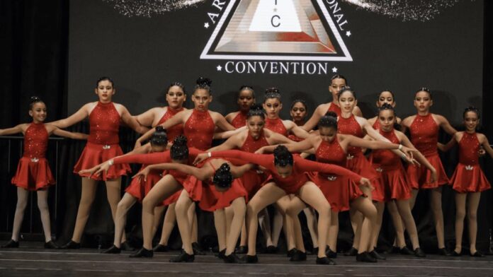 Esta convención abre una oportunidad para los talentos infantiles y juveniles en artes como música, danza y glamour