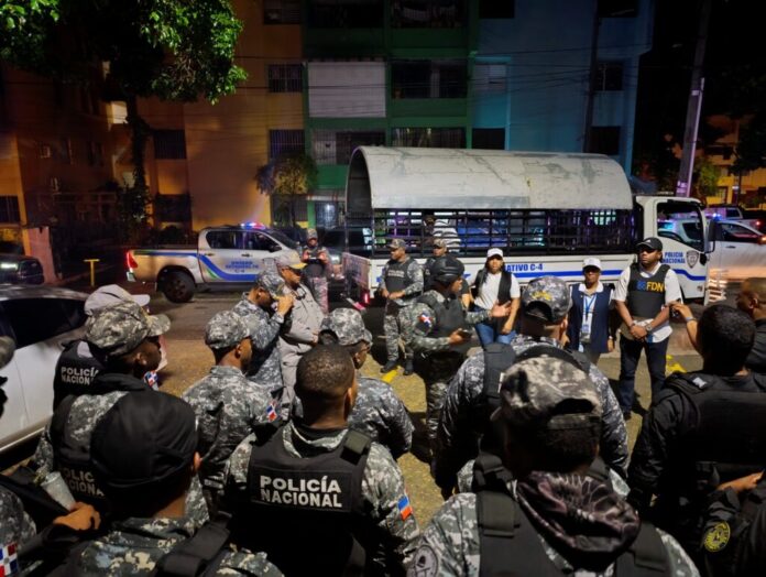 PN apresa supuestos miembros de una banda en Boca Chica PN apresa supuestos miembros de una banda en Boca Chica