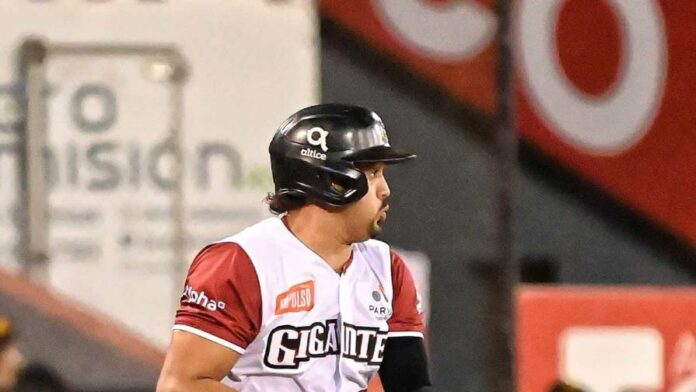 Gigantes: Ronald Guzmán quiere su swing a tiempo, mejorar defensa y "compartir el gozo del Señor"