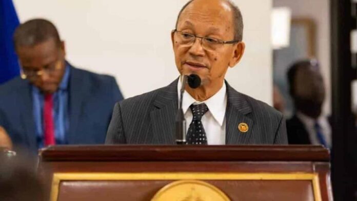 Haití. Los haitianos sin actas de nacimiento tienen un plazo para regularizar su estatus civil en Haití decidió el Consejo Presidencial de Transición CPT, presidido por Leslie Voltaire. (FUENTE EXTERNA)