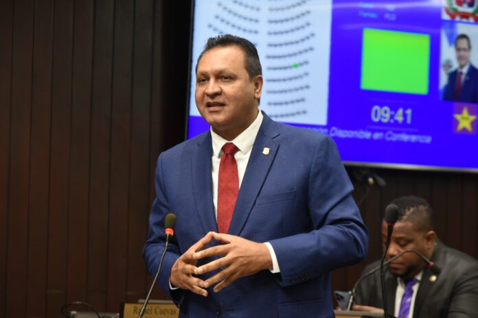 Mayobanex Martinez señala multa impuesta a la consesionaria es apenas un paliativo