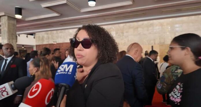Juliana O’neal “el país, el merengue pierde a uno de sus más ferviente guerreros”