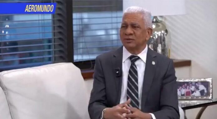 Ricardo de los Santos, presidente del Senado (Foto: fuente externa)