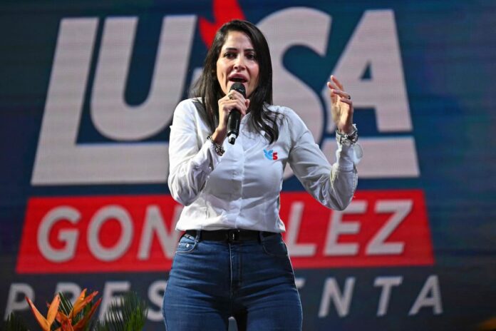 González: «Ecuador está viviendo una dictadura y el fraude más grotesco de su historia»