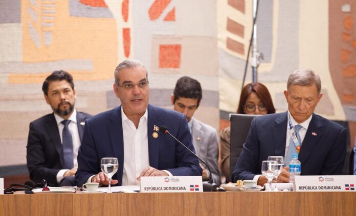 Presidente Abinader llama a un gran pacto climático hemisférico y apoya misión de paz en Haití