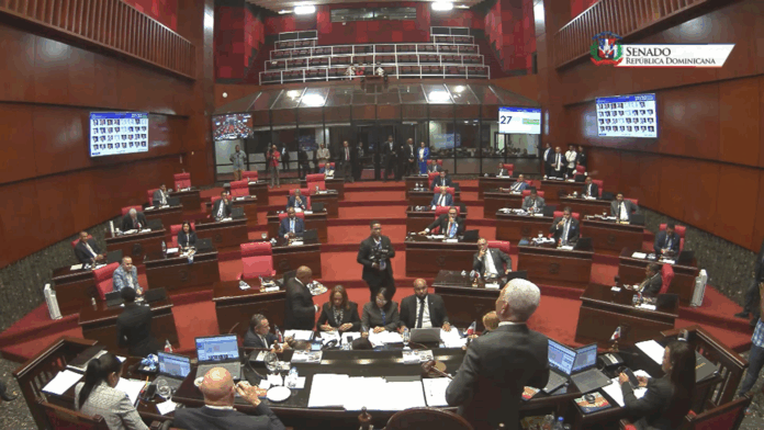 ¡Otro choque! Presidente del Senado y Antonio Taveras protagonizan enfrentamiento