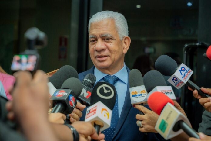 Ricardos de los Santos respalda advertencia de Abinader contra uso político de cargos públicos