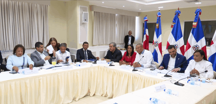 Pena por agresión sexual confronta a miembros de la comisión de Código Penal