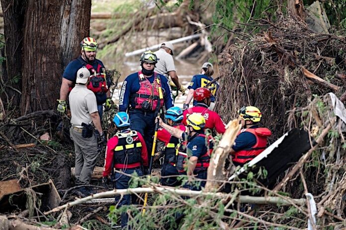 Al menos 170 desaparecidos por inundaciones en Texas