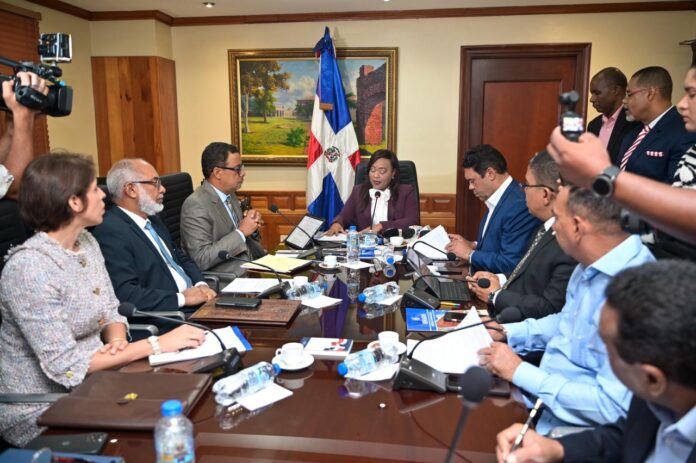 Para la próxima semana tienen previsto concluir con la lectura íntegra del proyecto