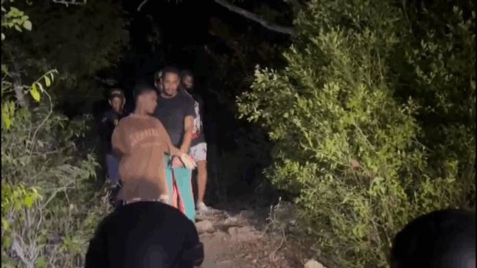 Están bajo arresto los 6 acusados de violación grupal a joven en Villa González