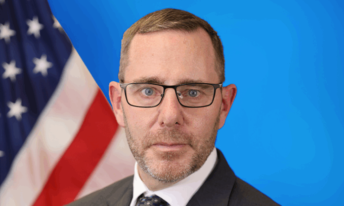 Cónsul de EE. UU. en RD advierte periodistas no deben usar visa de paseo para coberturas