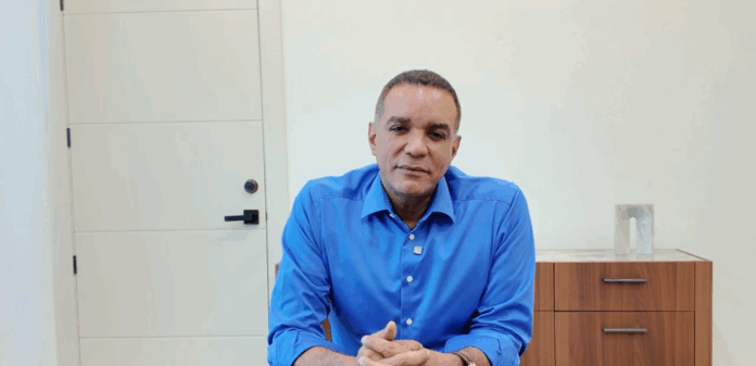 Senador Carlos Gómez condena abuso sexual en Villa González (Santiago) y pide firmeza de la justicia