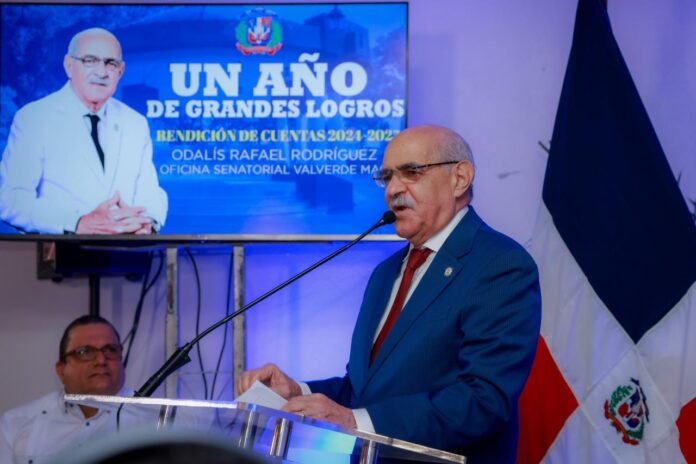 Senador de Valverde realiza rendición de cuentas de su primer año de gestión