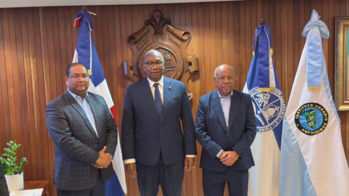 Alcalde de Sabana Grande de Boyá valora donación de terrenos para extensión de UASD