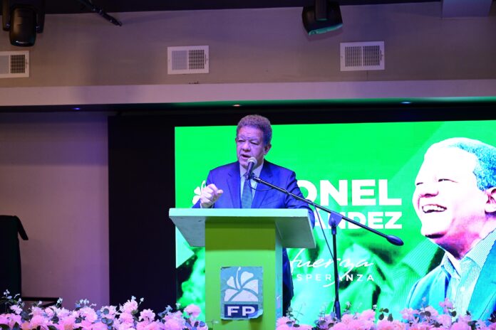 Leonel Fernández asegura en Filadelfia que el gobierno del PRM ha fracasado