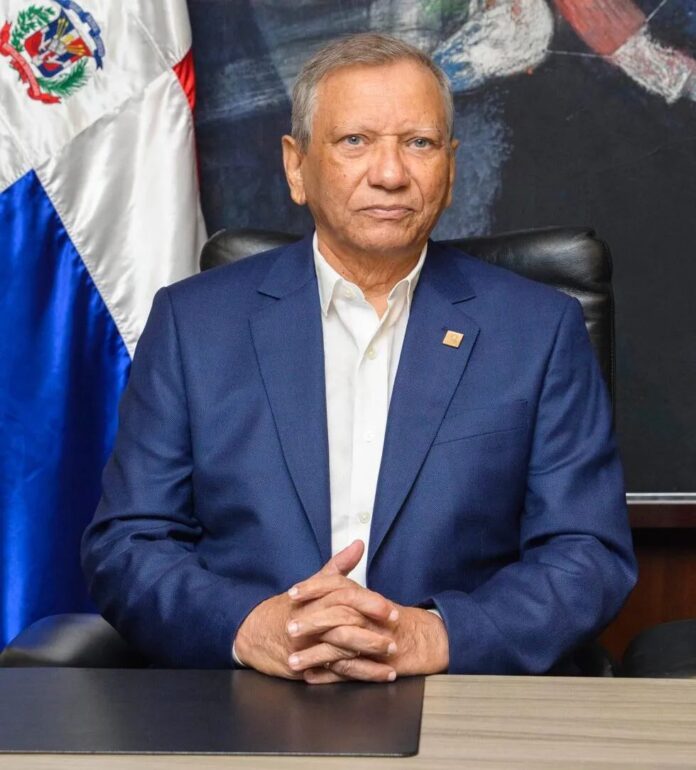 Leonardo Aguilera entre funcionarios más honestos y transparentes, según estudio