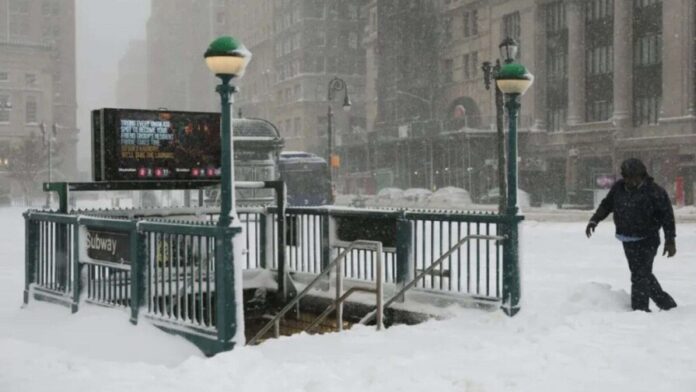 Nueva tormenta invernal afecta a 40 millones de personas en EE. UU. Nueva tormenta invernal afecta a 40 millones de personas en EE. UU.