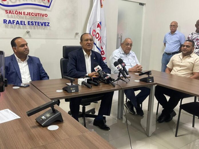 Antonio Marte propone congelar el precio de los combustibles