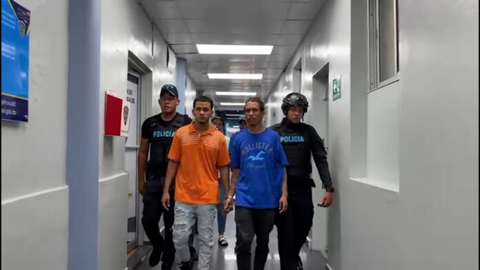 Se entregan otros dos sospechosos en muerte de mayor de la Policía en Villa Juana