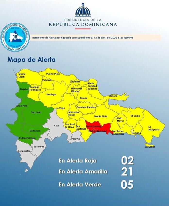 COE declara alerta roja para el Distrito Nacional y Santo Domingo por vaguada