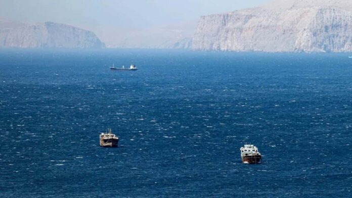El acuerdo EE. UU. e Irán incluiría desbloqueo del estrecho de Ormuz y una tregua de 60 días