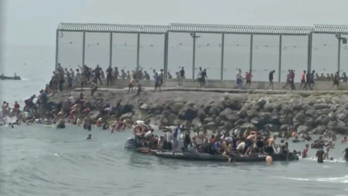 Unos 53,000 migrantes han regresado a Marruecos desde Ceuta