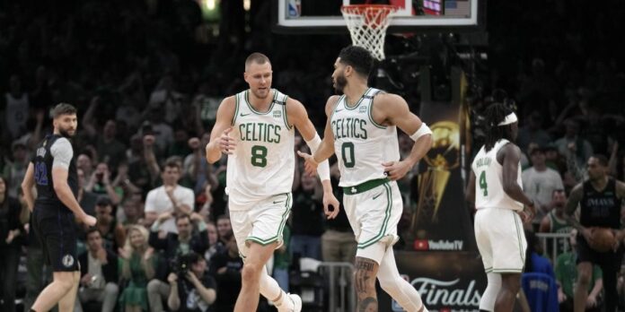 Boston pone la serie a su favor 2-0 Boston pone la serie a su favor 2-0