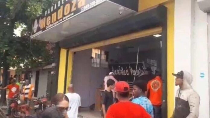 En estado crítico adolescente y adulto quemados en explosión de panadería en La Vega