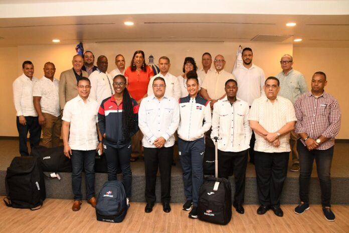 Miderec y COD presentan indumentaria para olimpíadas de París