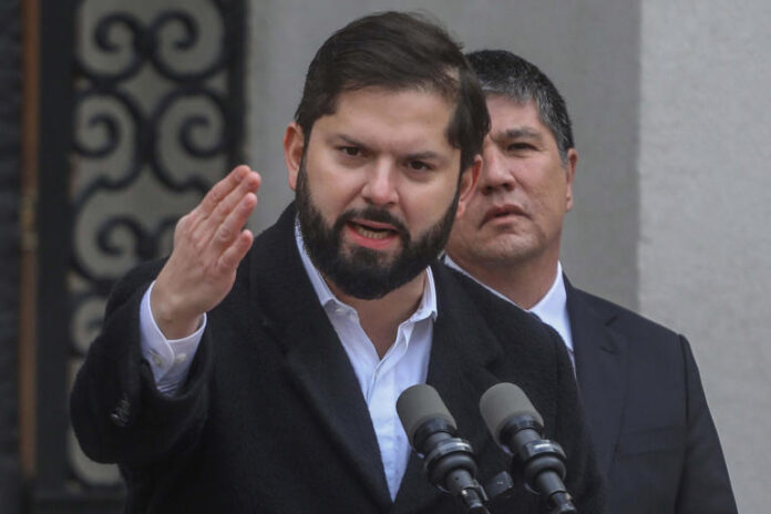 Gabriel Boric: “El régimen intentó un fraude y Chile no reconoce el triunfo autoproclamado de Maduro” Gabriel Boric: “El régimen intentó un fraude y Chile no reconoce el triunfo autoproclamado de Maduro”