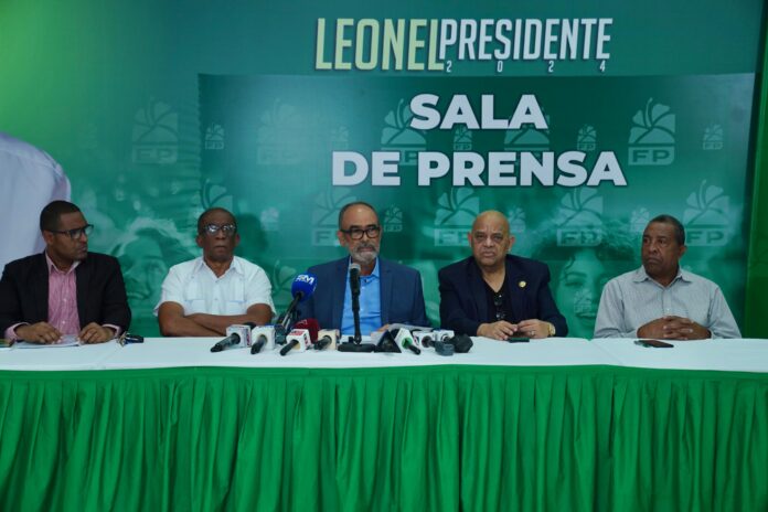 Fuerza del Pueblo manifiesta apoyo a Danilo Severino ante injusticias del gobierno Fuerza del Pueblo manifiesta apoyo a Danilo Severino ante injusticias del gobierno