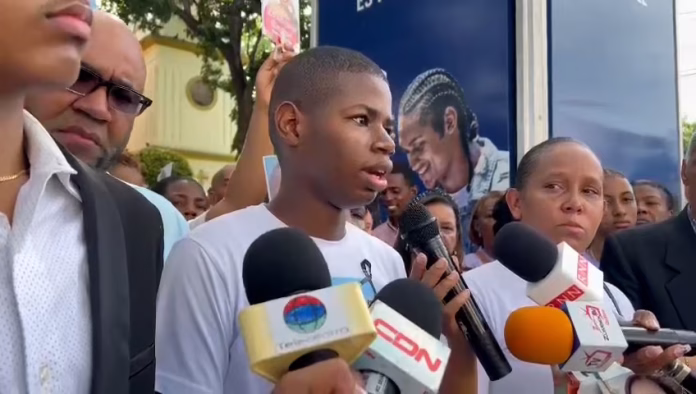 En medio de dolor y angustia familiares recuerdan los fallecidos de explosión en San Cristóbal