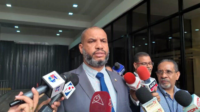 Diputado de Bahoruco somete varias resoluciones a favor de esa provincia