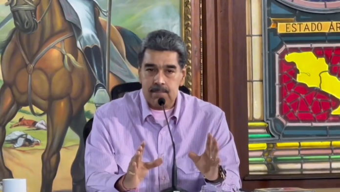 Maduro llama «ladrón» a Luis Abinader por la confiscación de avión en RD Maduro llama «ladrón» a Luis Abinader por la confiscación de avión en RD