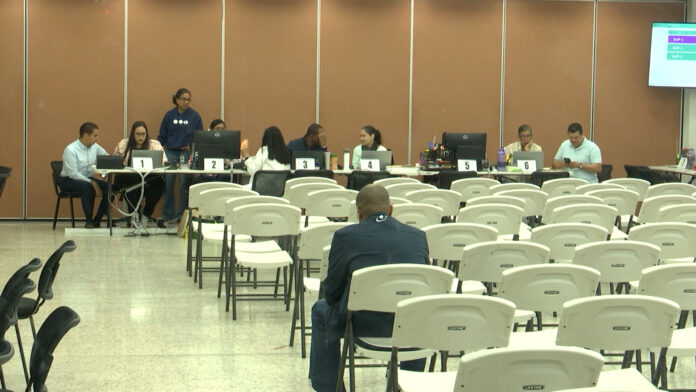 Legisladores dicen sentirse perseguidos por exigencias de CC sobre declaración jurada