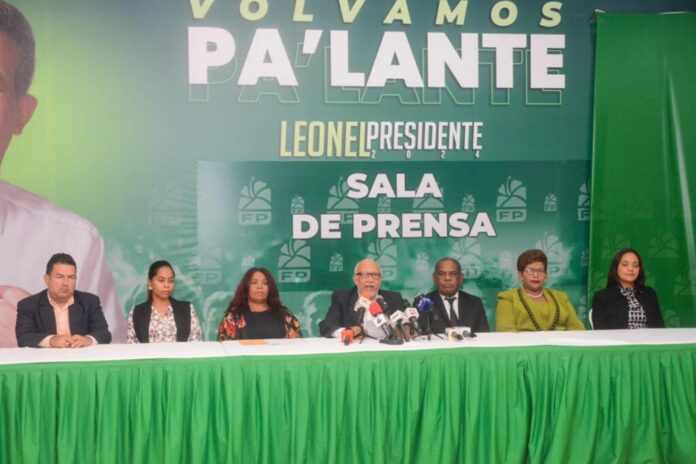 «La administración actual ha abordado el tema del tránsito sin ninguna planificación integral, lo que ha llevado a cometer errores peligrosos que podrían tener consecuencias catastróficas», advirtió.