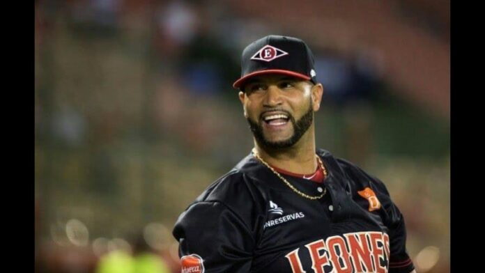 Albert Pujols asume como nuevo dirigente del Escogido Albert Pujols asume como nuevo dirigente del Escogido