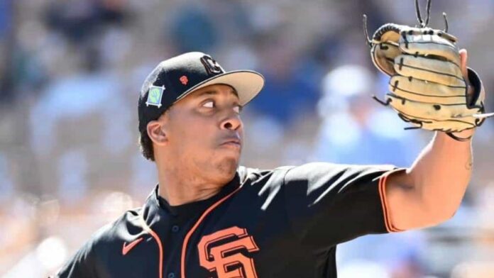 Gigantes del Cibao contratan al primer jugador declarado abiertamente "gay" en LIDOM