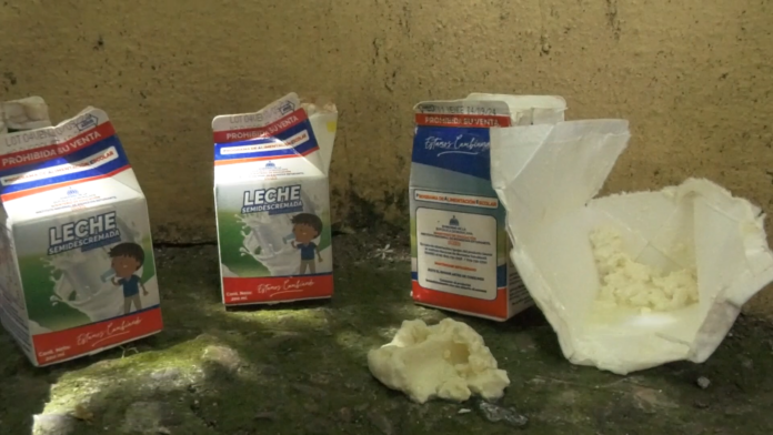 SP analiza leche del desayuno escolar tras intoxicaciones en escuela Herminia Pérez en Santiago
